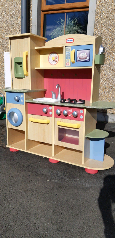 cookin creations wood kitchen